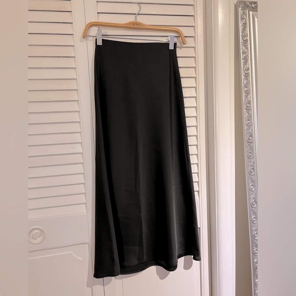 Dynamite maxi skirt in size xxs